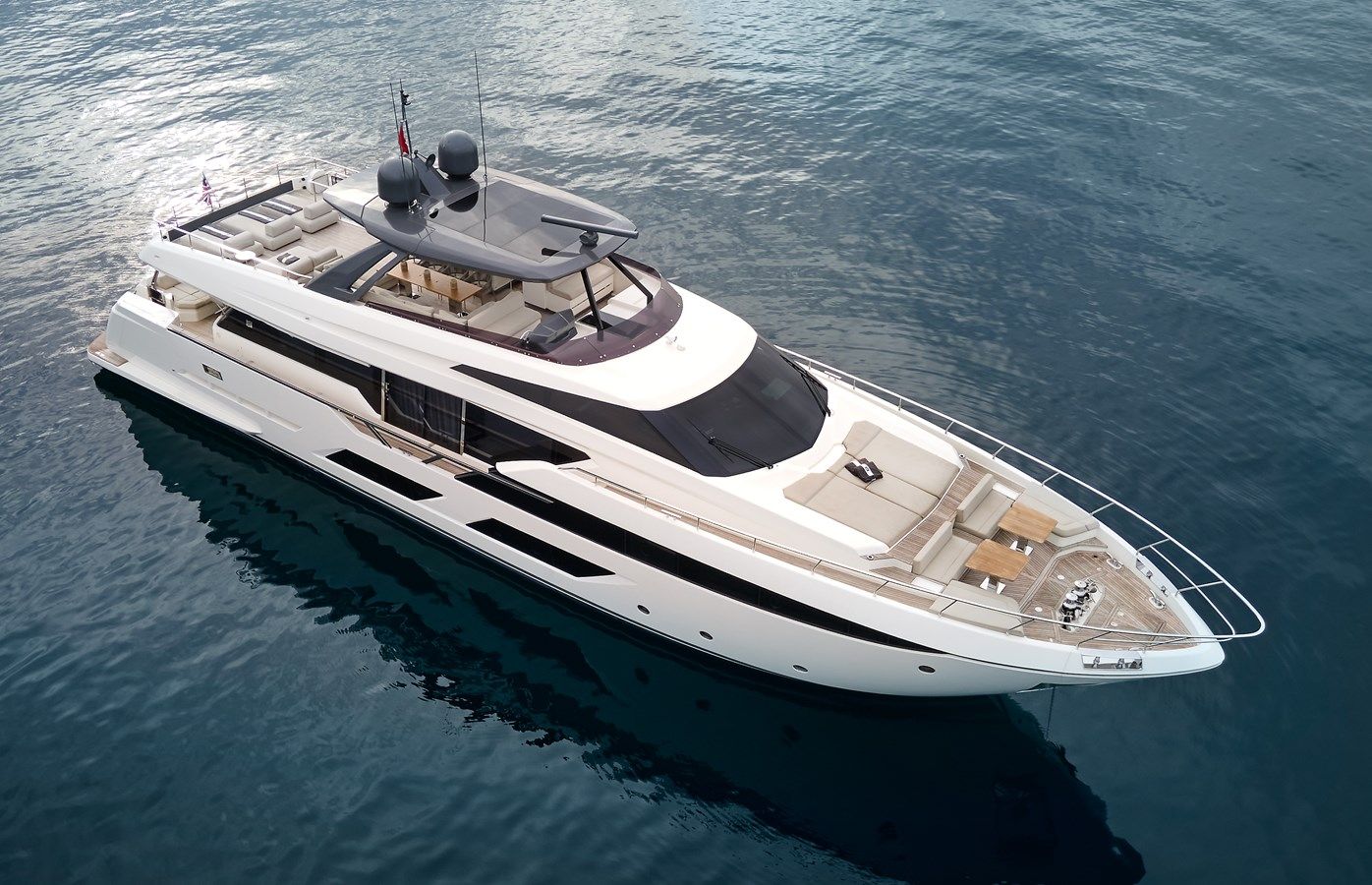 Buy Luxury Yacht In Dubai